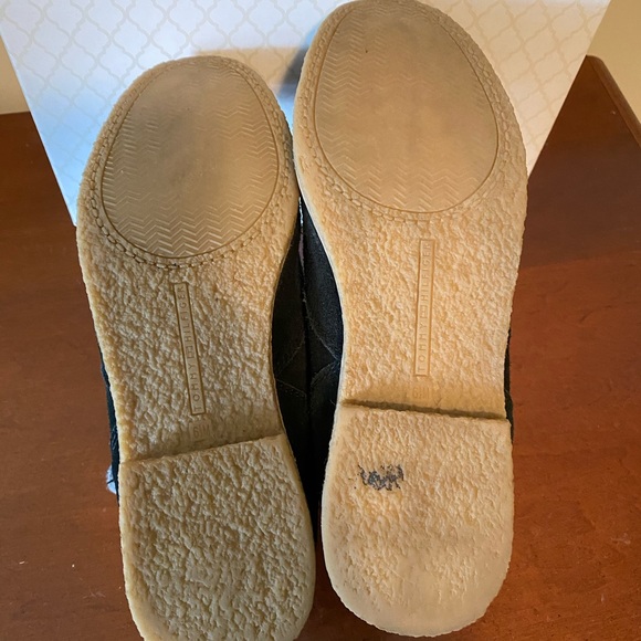💥HP💥 Tommy Hilfiger Slip-On Suede Boots - Picture 6 of 7